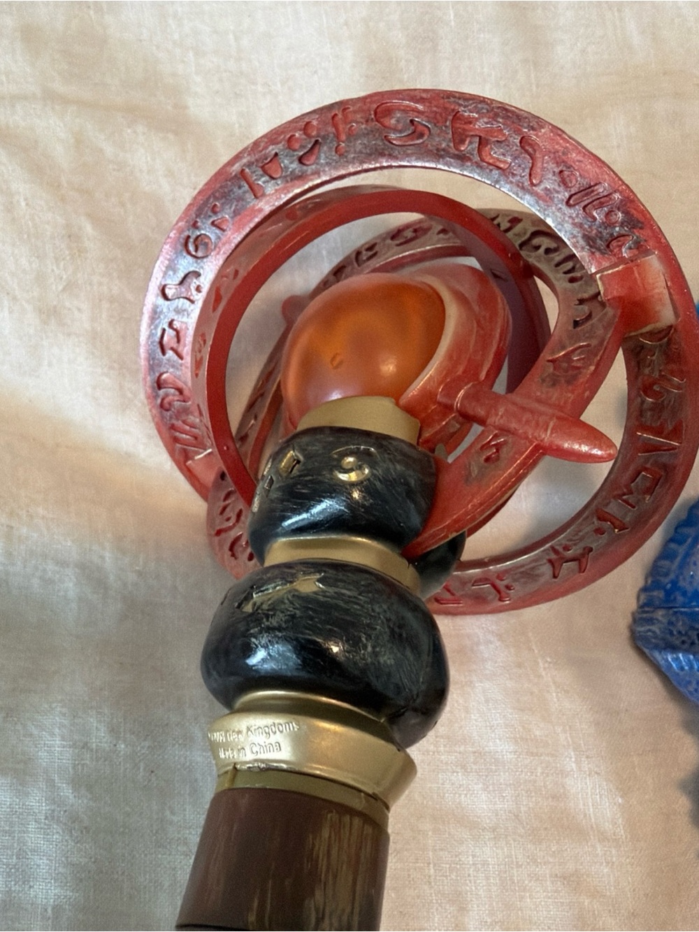 Magiquest Wands Great Wolf Lodge red and gold - Picture 4 of 5